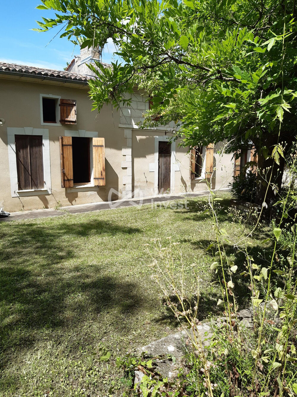 MAISON EN PIERRE