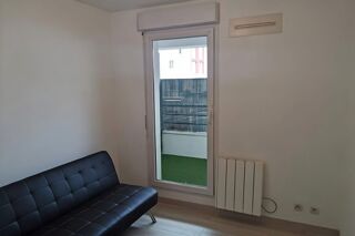  Appartement à louer 3 pièces 52 m²
