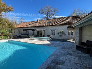  Maison à vendre 7 pièces 261 m²