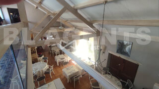  Immeuble � vendre 1300 m�