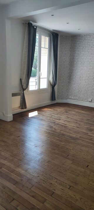  Appartement à louer 3 pièces 56 m²