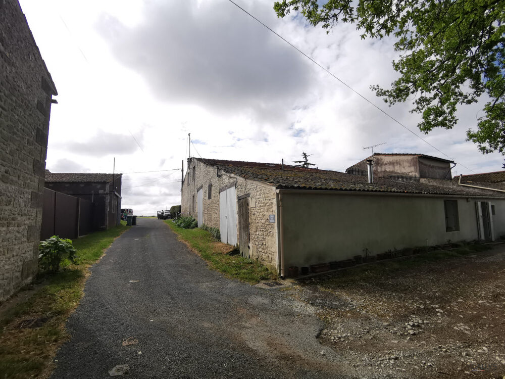 Maison en pierres, typique de l'estuaire, 87 m² 5 pièces