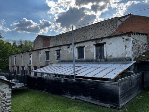   Vente d'un local professionnel d'une surface de 360 m² à SAINT 