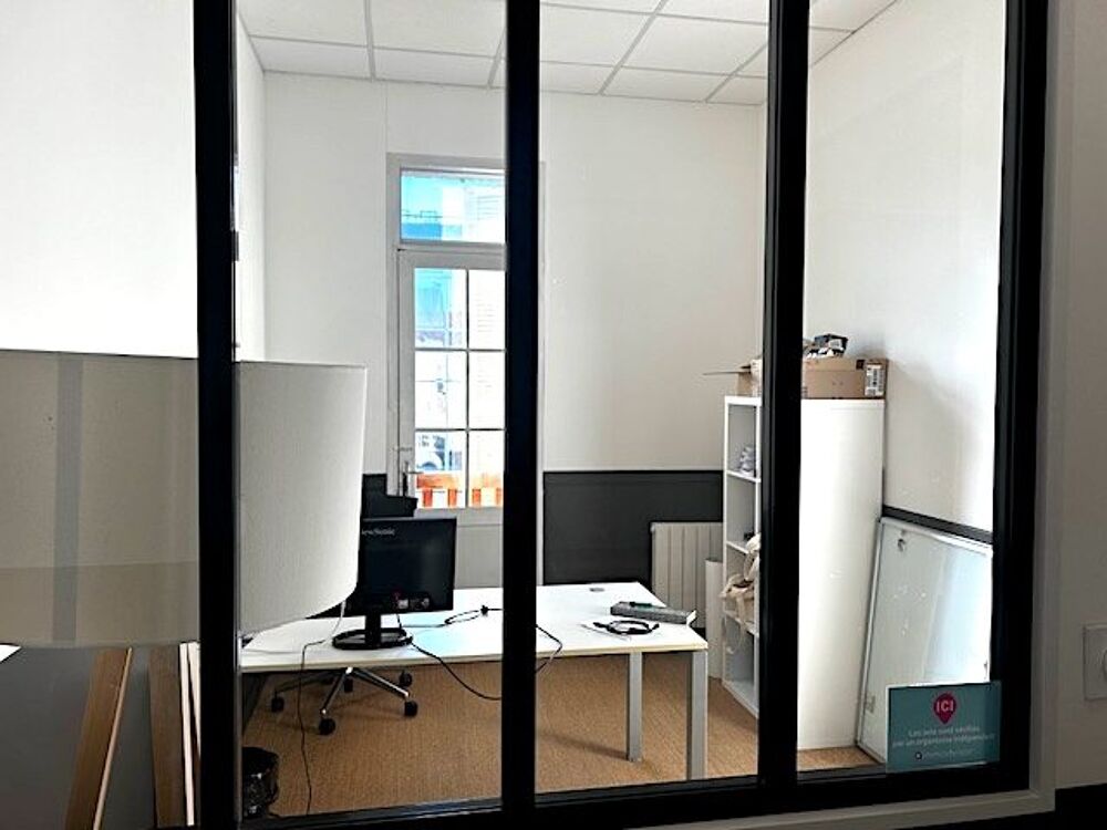   Local commercial lumineux de 95,60m2 à Pessac Centre Pessac