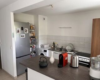  Appartement à louer 3 pièces 65 m²