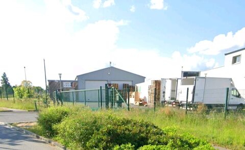 Vente de bureau et depot 300000 37330 Souvigné