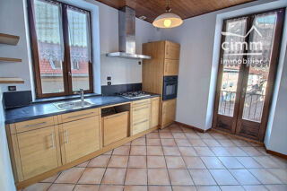 Appartement � vendre 4 pi�ces 84 m� Sallanches