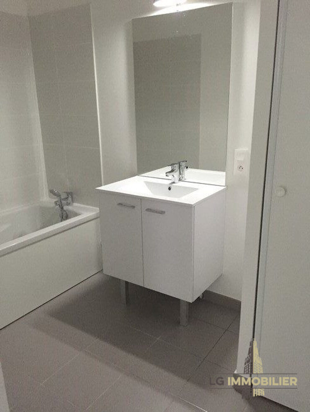 Location Appartement SAINTE-ANNE - TYPE 3 AVEC PARKING Amiens