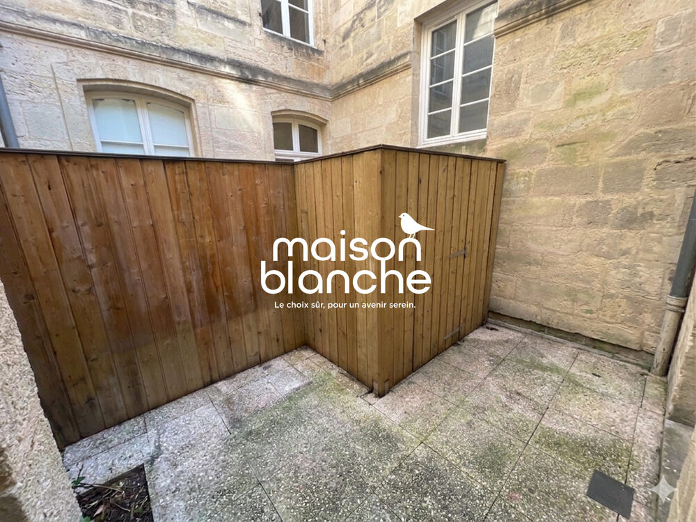   BORDEAUX CHARTRONS / CITE MONDIALE : JOLI T2 DE 42.55m² ON TRES Bordeaux