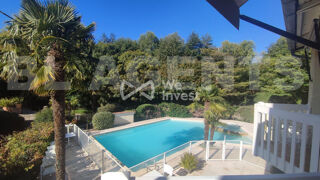  Immeuble � vendre 1300 m�