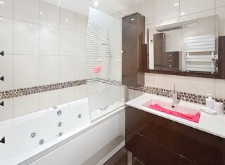  Maison à vendre 11 pièces 325 m²
