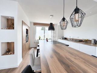 Maison 7 pièces 164 m² · à Vieux-Berquin · 164 m² · 375 000 €
