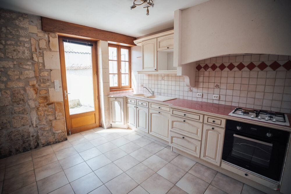 Maison charentaise située à NANCRAS