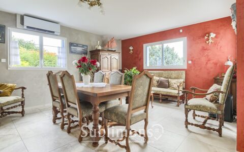 Vente Maison ? Ensemble immobilier avec piscine int�rieure chauff�e Nivillac