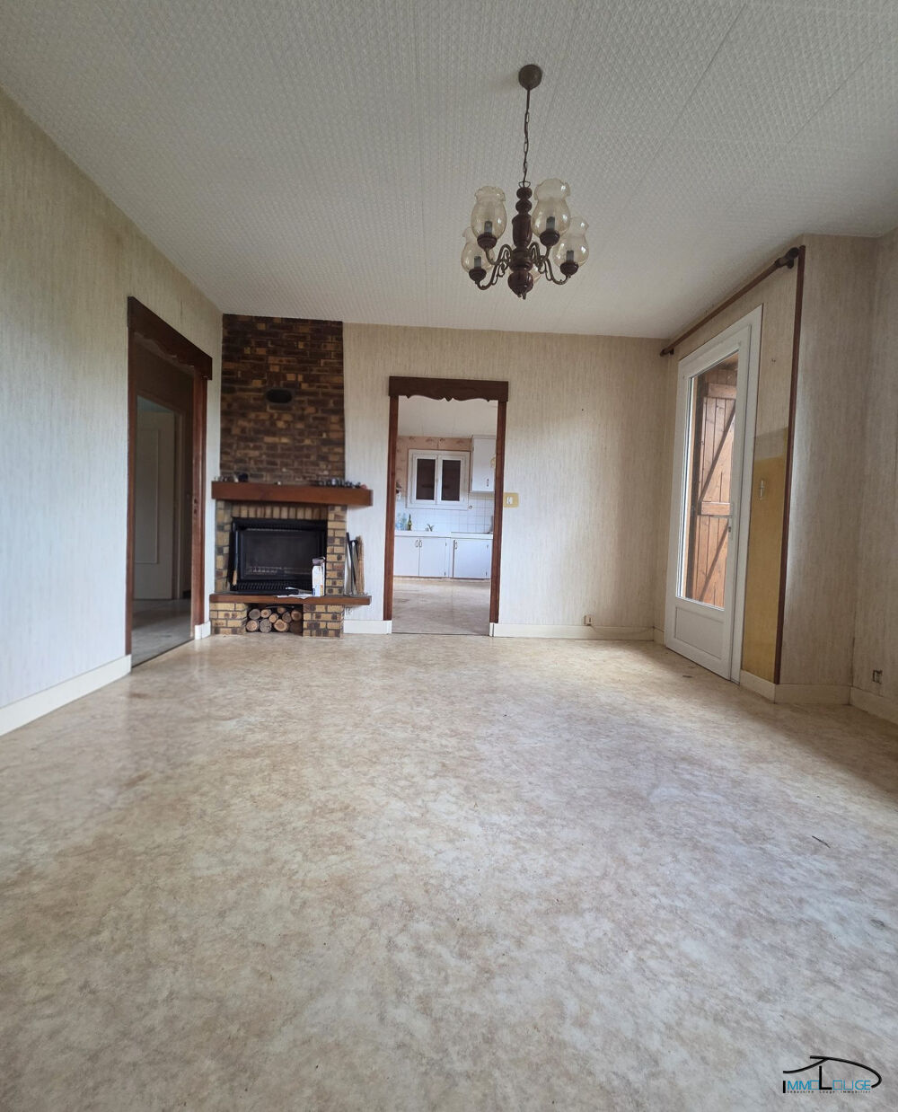 Maison avec grand terrain constructible
