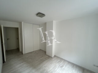  Appartement à louer 3 pièces 70 m²