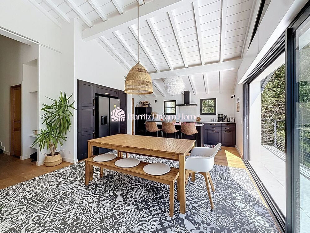 Maison contemporaine située entre océan et nature