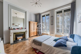  Appartement à vendre 6 pièces 153 m²