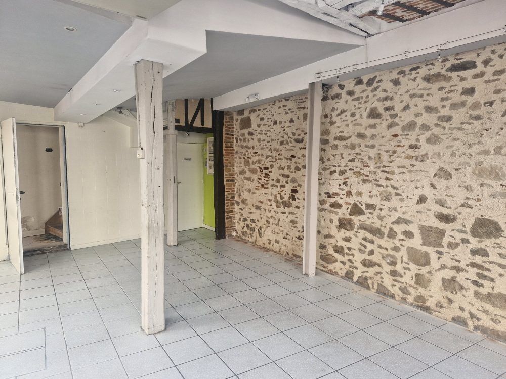   Charmante boutique de 40 m² au coeurs de LIMOGES ! 