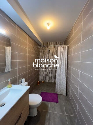  Maison à louer 6 pièces 115 m²