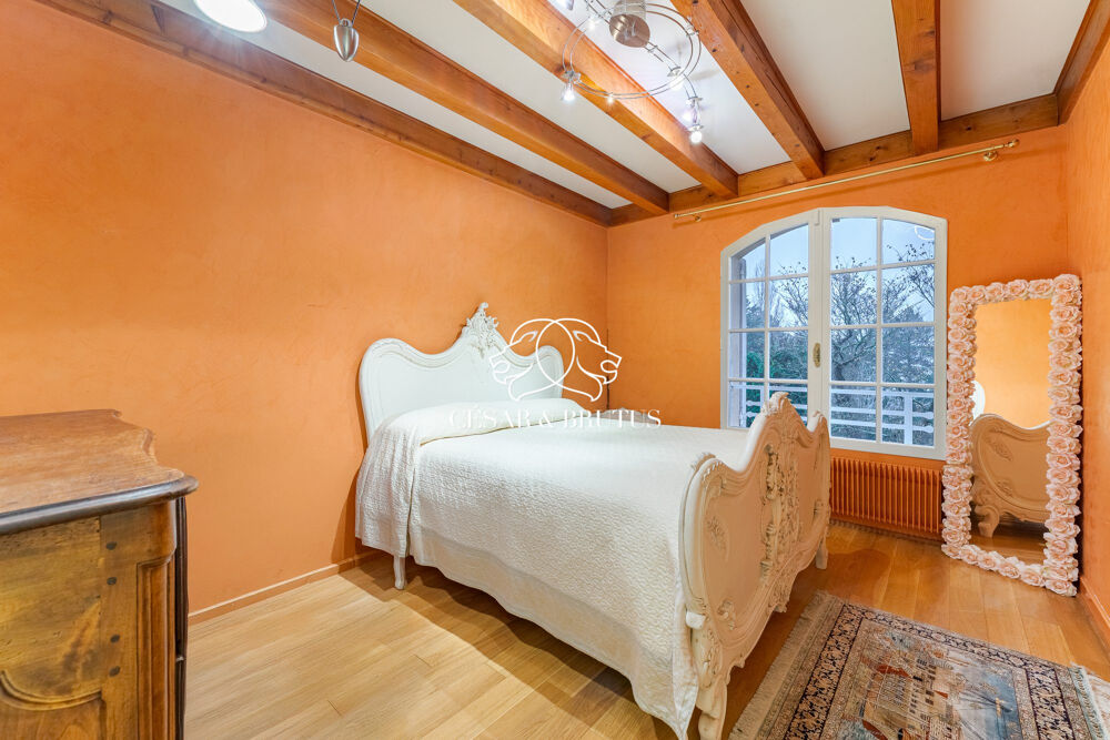 à vendre  Maison Collonges-au-Mont-d'Or (69660)