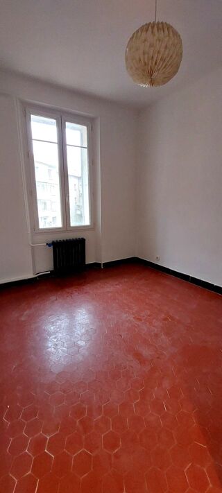  Appartement à louer 3 pièces 60 m²