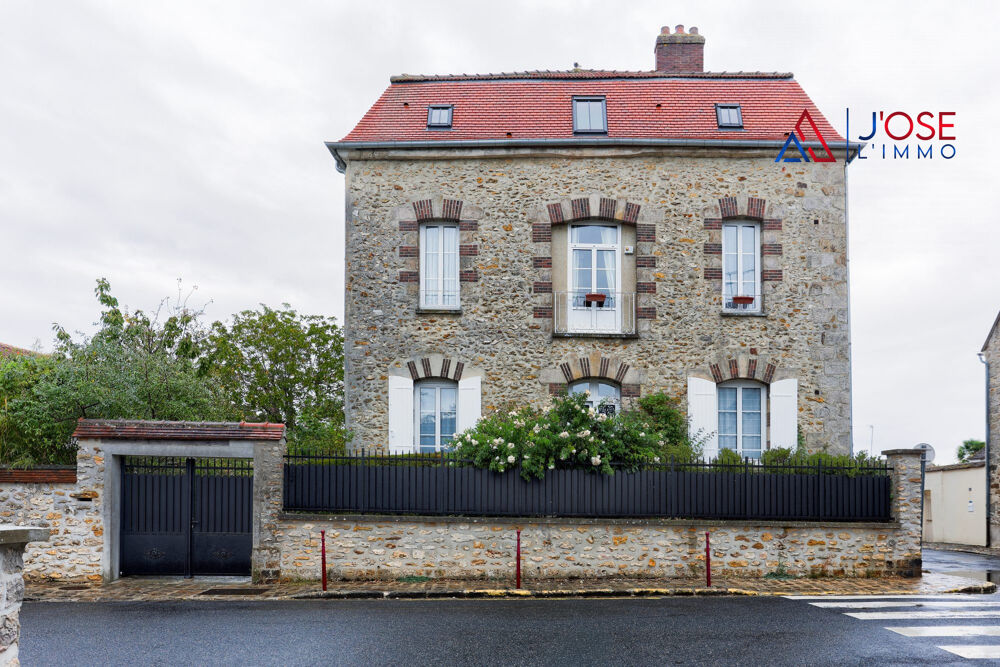 Vente Maison Demeure historique du XVIIe siècle – 8 CHAMBRES – Rozay-en- Rozay-en-brie