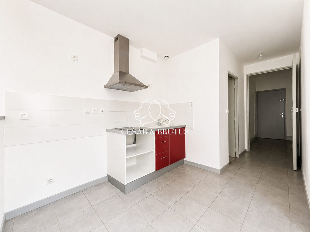 HYPER CENTRE - T2 - 43m² - BON ETAT - AU CALME