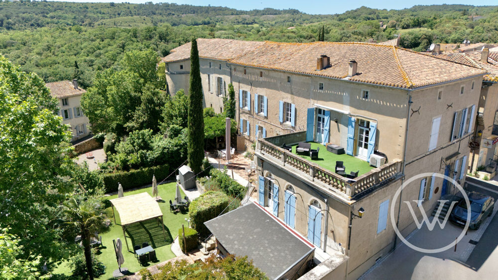 Propriété de caractère (430 m²) niché au coeur de Montolieu