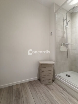  Appartement à louer 2 pièces 58 m²