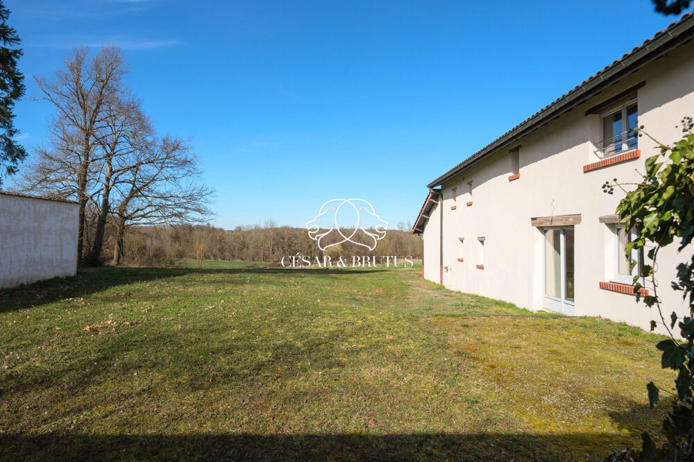 � vendre  Maison Montluel (01120)