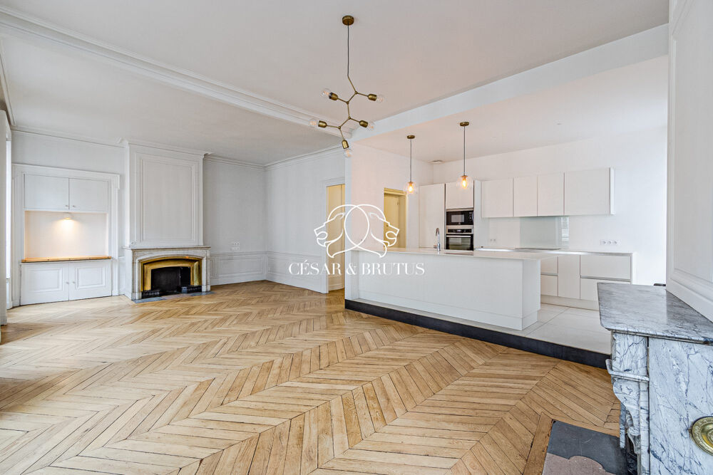 BEL APPARTEMENT 120M² - BELLECOUR - LYON2