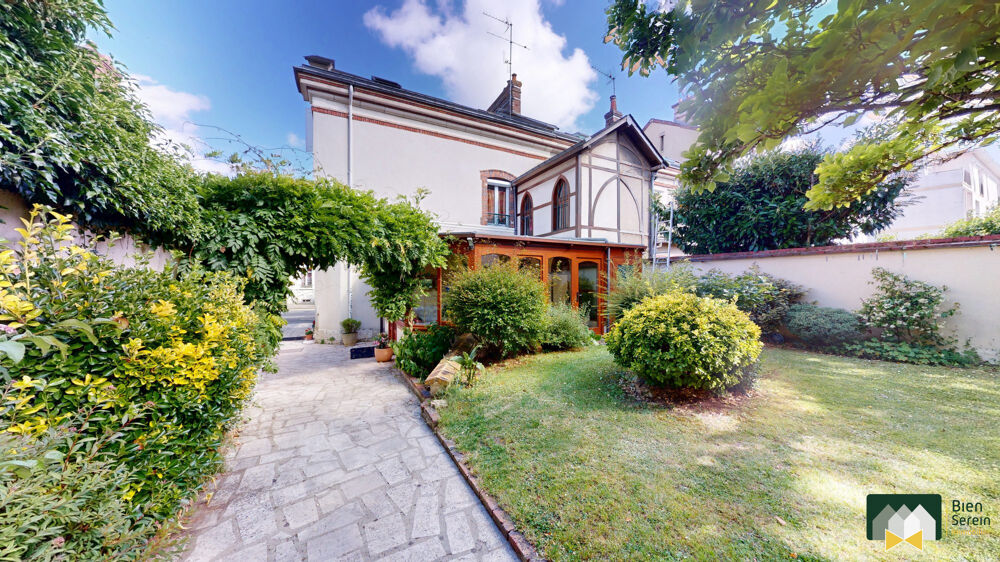 Vente Maison Maison bourgeoise avec jardin cave et dépendance - CHARTRES - M Chartres