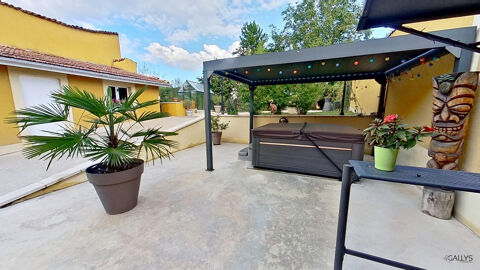   Maison 7 pices 218 m Maison - 7 pice(s) - 218 m