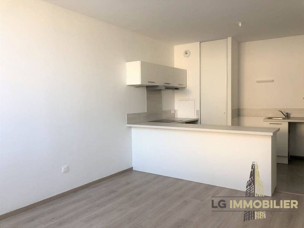Location Appartement COMPIEGNE - TYPE 2 AVEC PARKING Compiègne