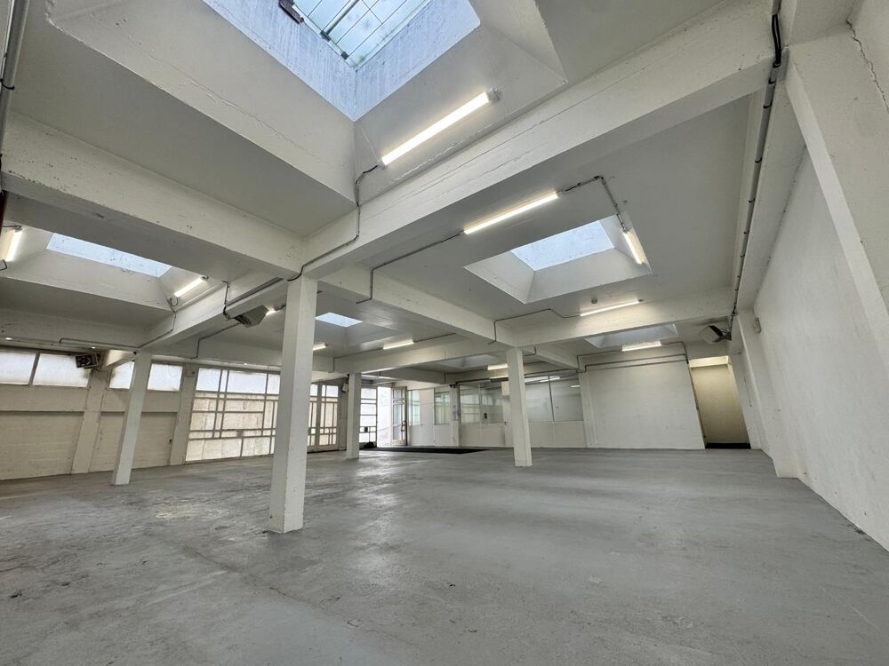   CONVENTION/LECOURBE - A LOUER BUREAU 254 m² - BATIMENT INDEPEND 