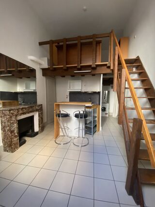  Appartement à louer 2 pièces 34 m²