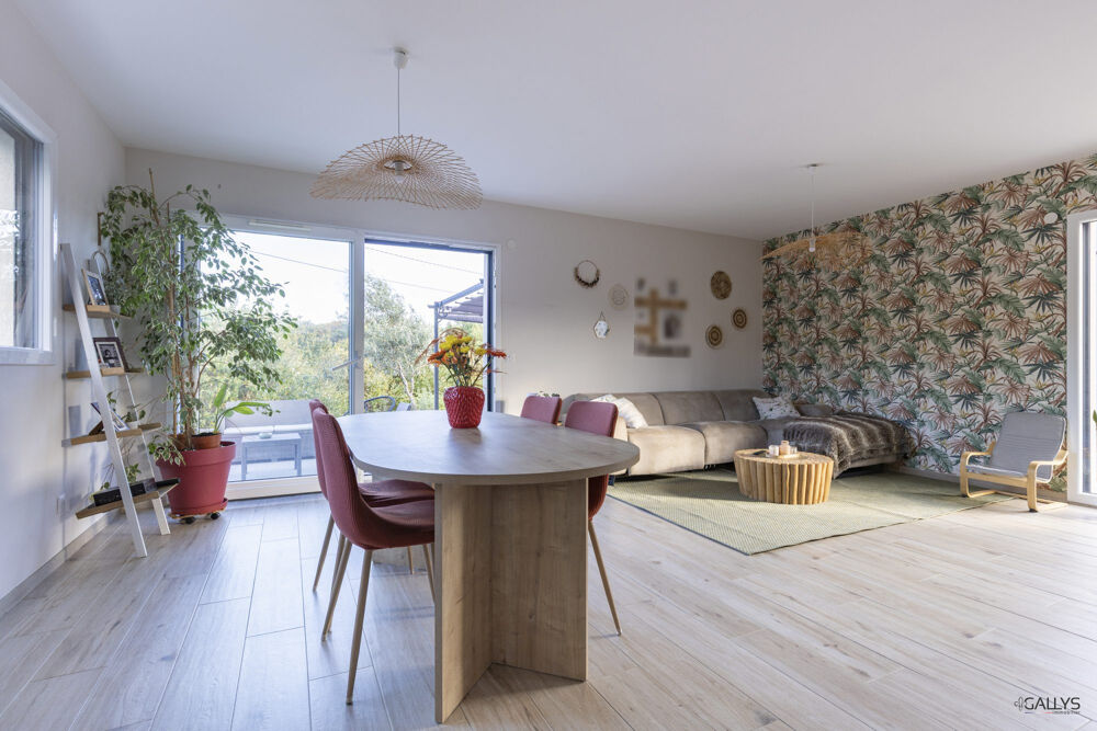 Sous le charme d'une maison d'architecte récente à Val de Brie