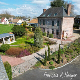  Maison � vendre 9 pi�ces 310 m�