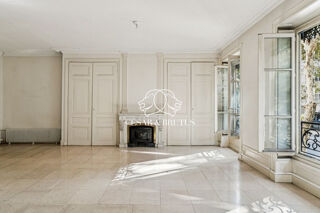  Appartement  vendre 2 pices 81 m