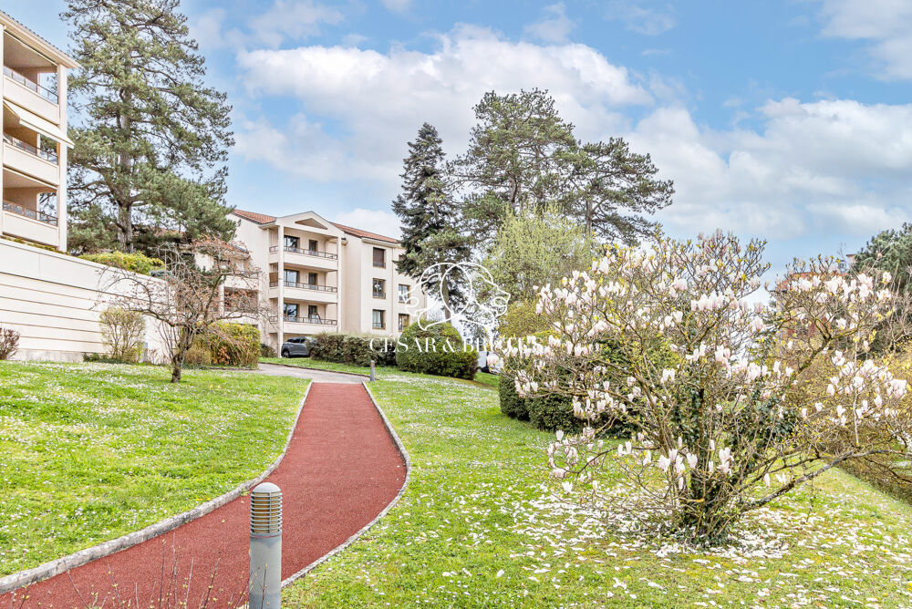 � vendre  Appartement Saint-Didier-au-Mont-d'Or (69370)