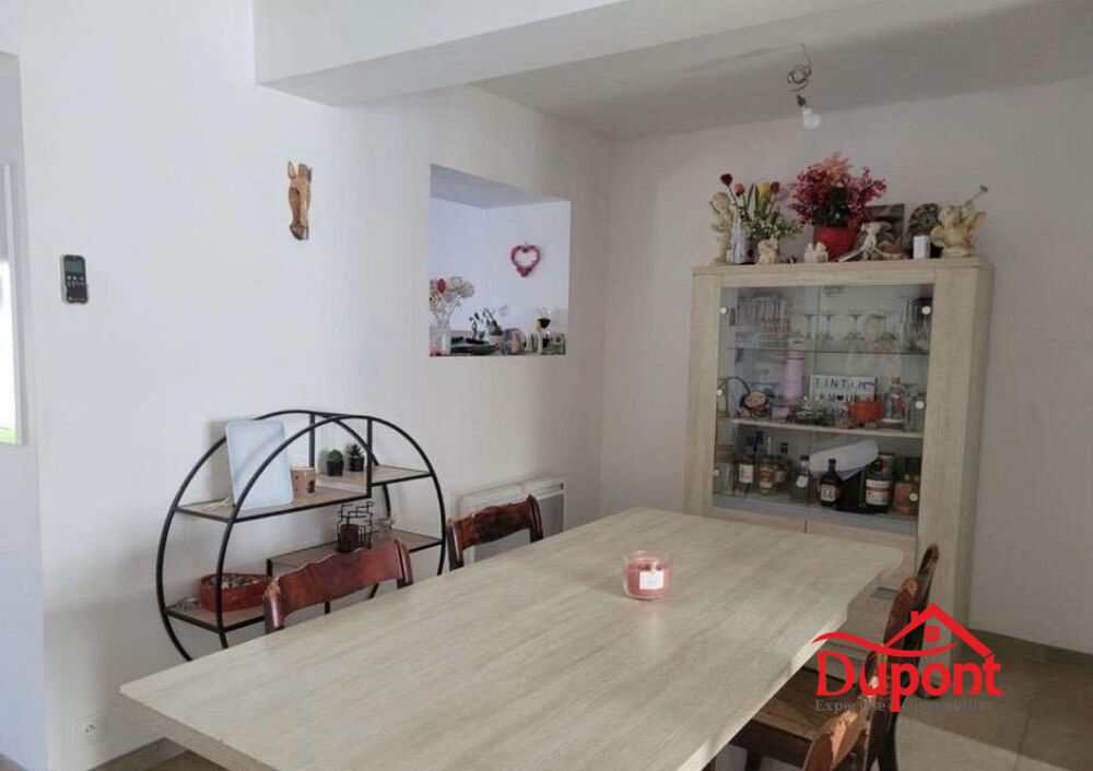 Maison Mitoyenne Rénovée 2024 - 108 m² - 3 Chambres Estreux