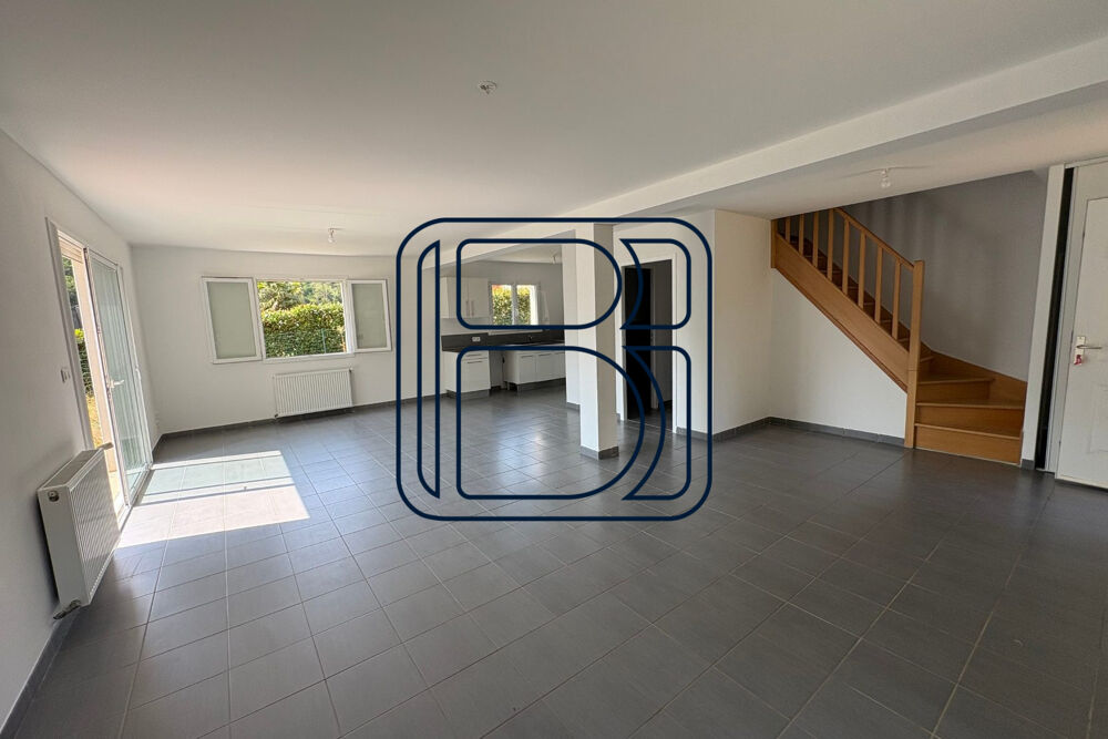 Vente Maison MAISON-6 PIECES-107,30 M² AVEC GARAGE Marat
