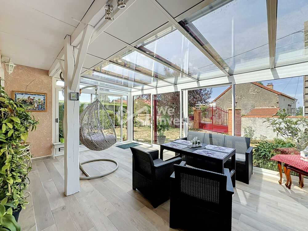 Vente Maison Villa de plain-pied de type 5 avec jardin. Loubeyrat