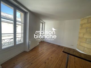  Appartement à louer 2 pièces 32 m²