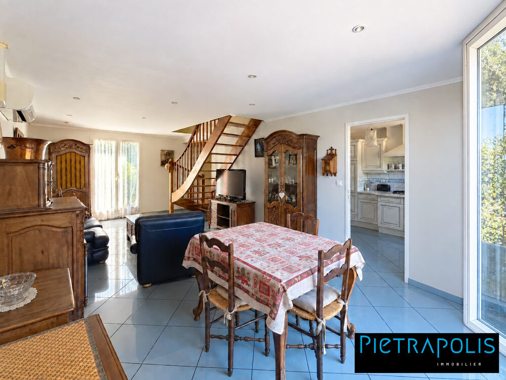 Vente Maison PIERRE-BÉNITE – MAISON FAMILIALE 4 CHAMBRES, JARDIN CLOS ET G Oullins-pierre-bénite