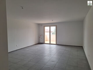  Appartement à louer 4 pièces 80 m²