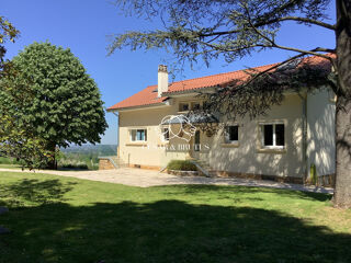  Maison � vendre 9 pi�ces 240 m�