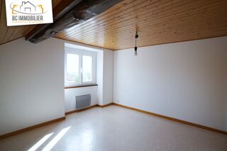  Appartement à louer 4 pièces 91 m²