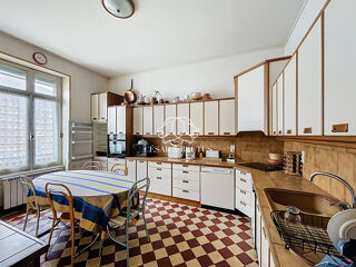  Maison � vendre 15 + pi�ces 384 m�